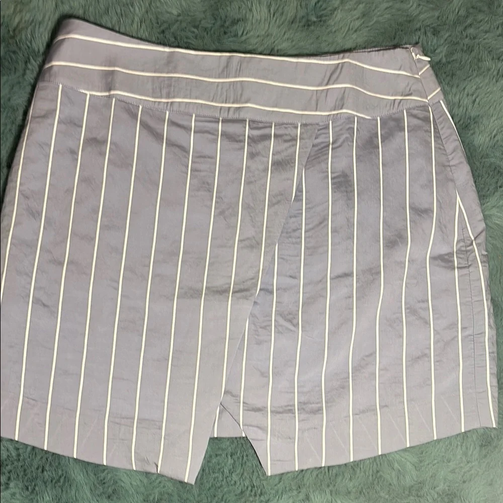 Evident Los Angeles Gray/Blue with White Stripe‎ Split Skirt